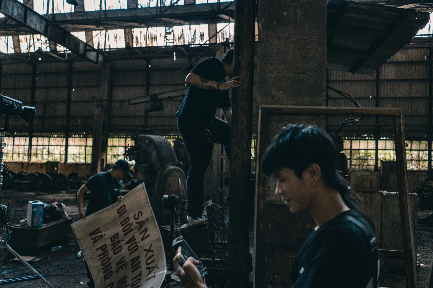 The Interval. Hanoi, Vietnam. Behind the scenes photograph 6 of 30 by Adrian Tanta.