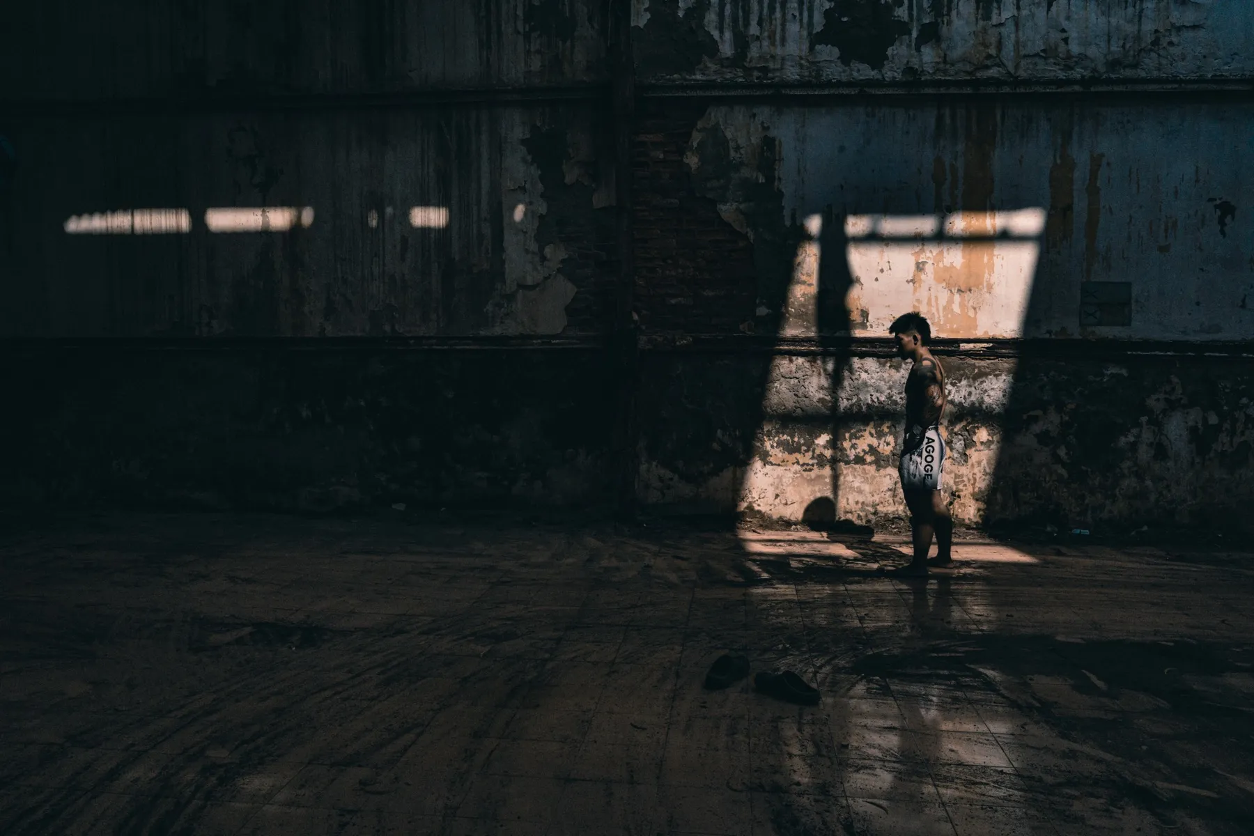 The Interval. Hanoi, Vietnam. Behind the scenes photograph 11 of 30 by Adrian Tanta.