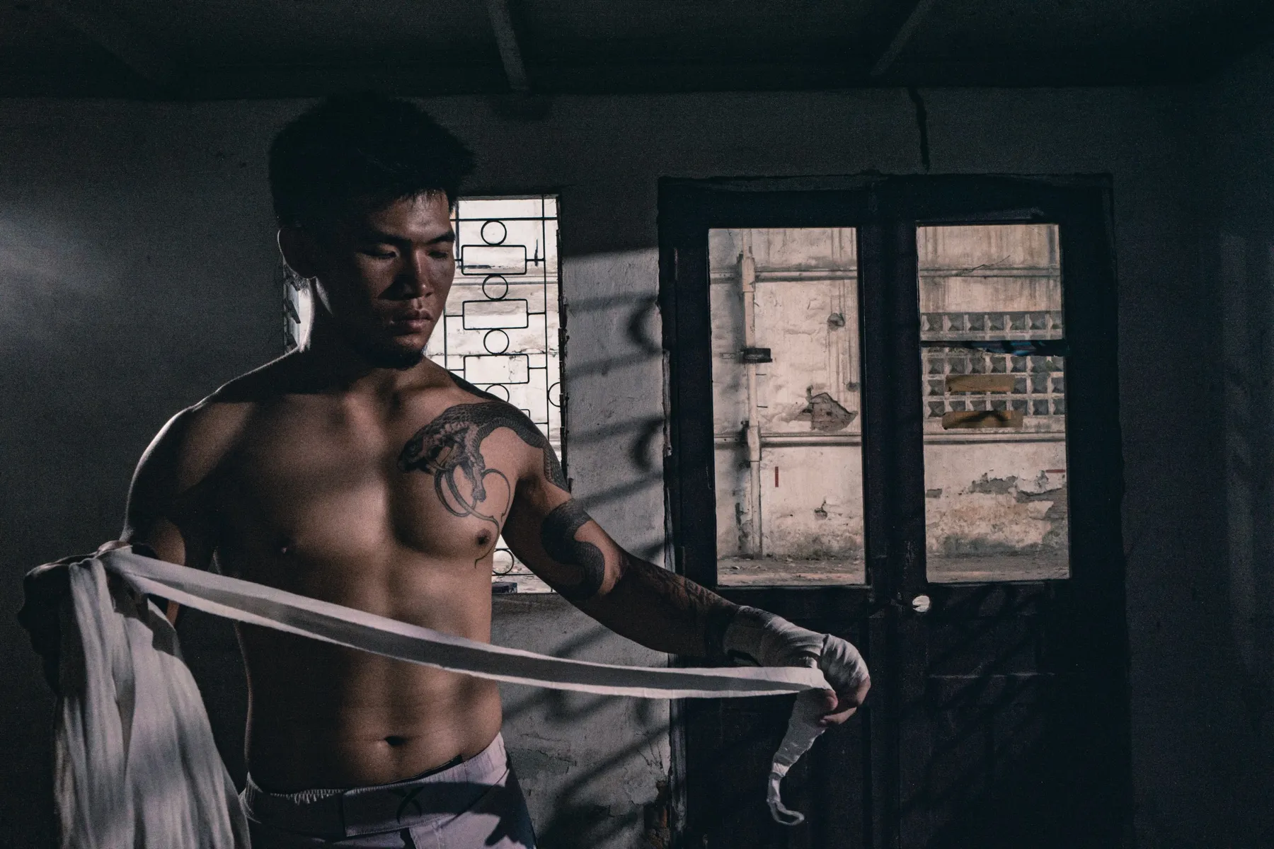 The Interval. Hanoi, Vietnam. Behind the scenes photograph 12 of 30 by Adrian Tanta.