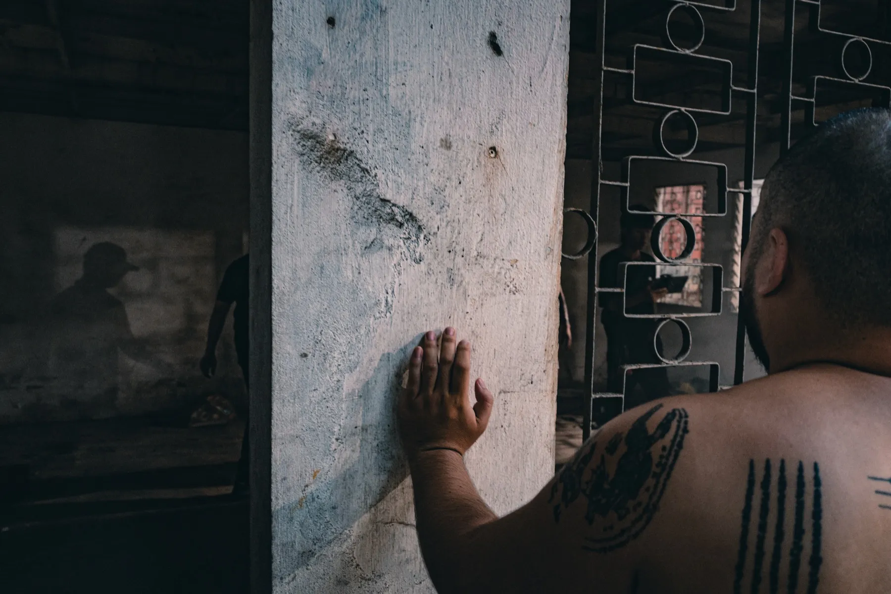 The Interval. Hanoi, Vietnam. Behind the scenes photograph 14 of 30 by Adrian Tanta.